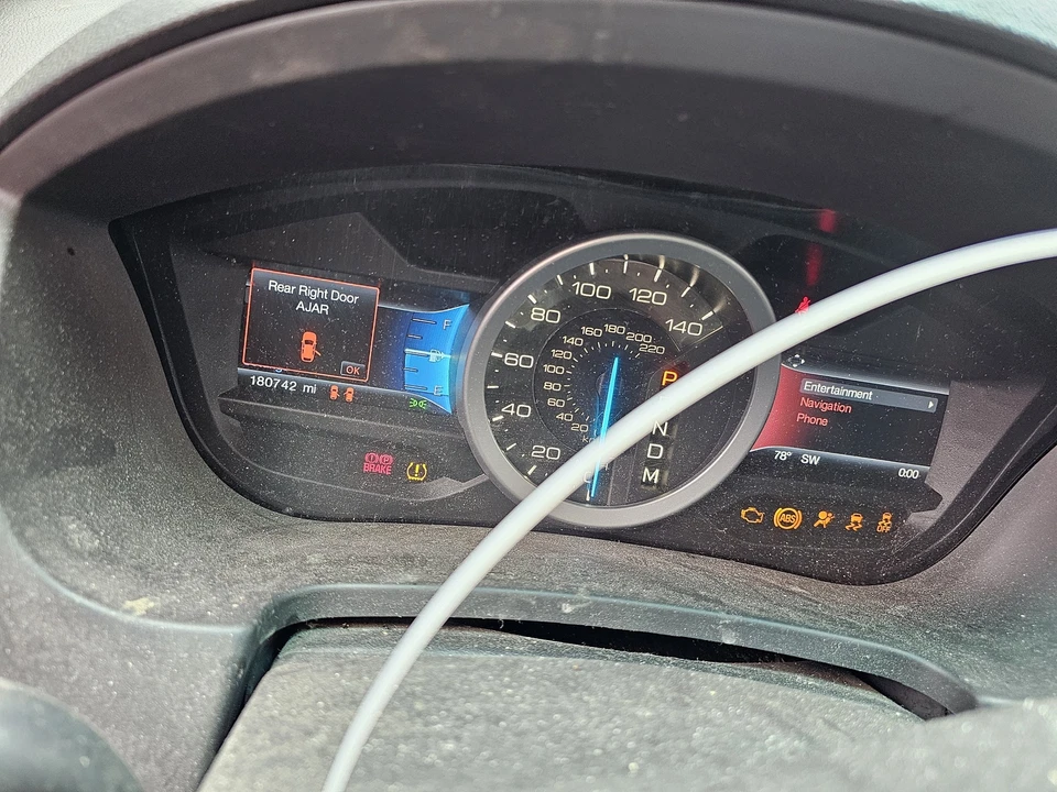 Regulador de ventana de puerta trasera izquierda usado se adapta a: Ford Explorer 2015 sin motor Foto 2 de 4