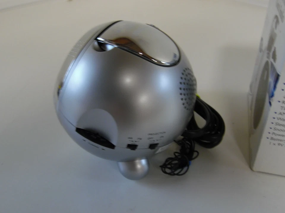 jensen am/fm projection clock radio, in original plastic JCR-222 - Image 3 of 4