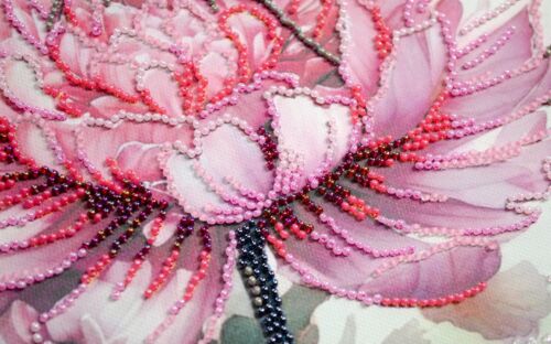 DIY Bead Embroidery Needlepoint Kit "Petal dream" Stitching Handmade Beadwork - Picture 3 of 7