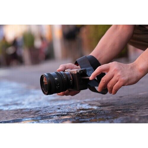 Sony FE 24-50mm f/2.8 G Lens - Picture 10 of 11