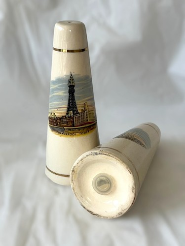 Vintage Salt & Pepper Shakers, Blackpool Tower, Bone China, Souvenir Collectible - Picture 5 of 8