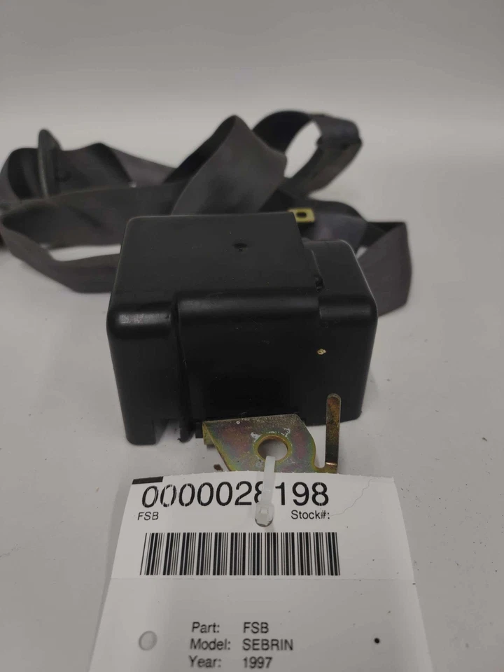 Chrysler Sebring 1997 cinturón de seguridad delantero derecho con retractor Foto 3 de 4