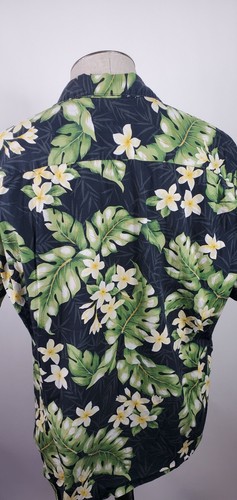 Camisa hawaiana para hombre Hilo Hattie XL negra floral vacaciones con botones camisa de campamento - Imagen 4 de 9