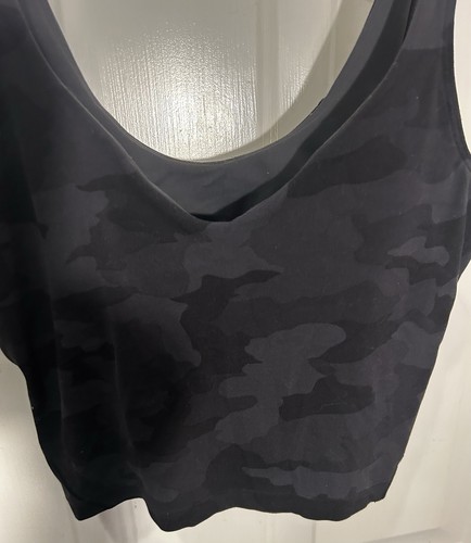 Canotta Lululemon Black Align senza cuscinetti mimetica taglia 8 usata in ottime condizioni - Foto 2 di 5