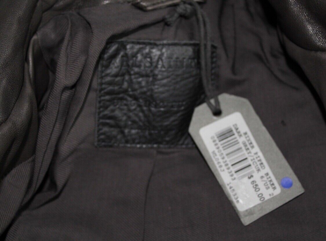Foto 12 di 12