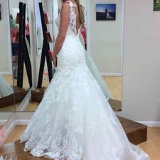 Allure Couture c202 wedding gown size 8