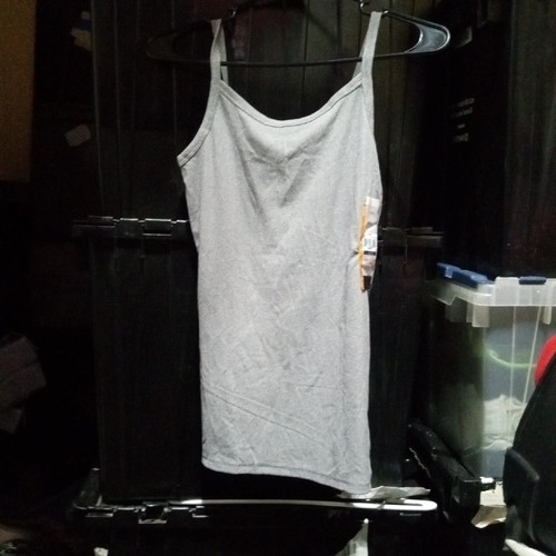 NWT NO BOUNDARIES Grey Tank Top SUPPER SOFT 4 WOMEN SLEEVELESS Medium