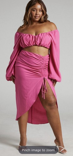 SHOWPO ZWEITEILIGES SET - BALLONÄRMEL BAUCHFREIES OBERTEIL & MIDIROCK Übergröße 16 rosa - Bild 2 von 14