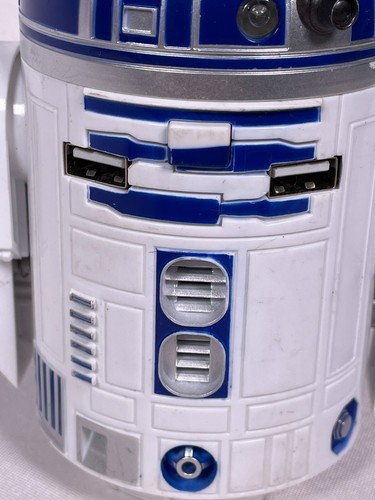 Star Wars R2-D2 Caricabatteria da auto 2 porte USB ThinkGeek - Foto 3 di 7