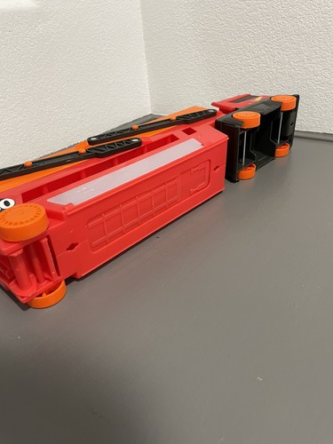 Hot Wheels Mega Hauler Truck Transporter 6 Expandable Levels - Picture 5 of 7