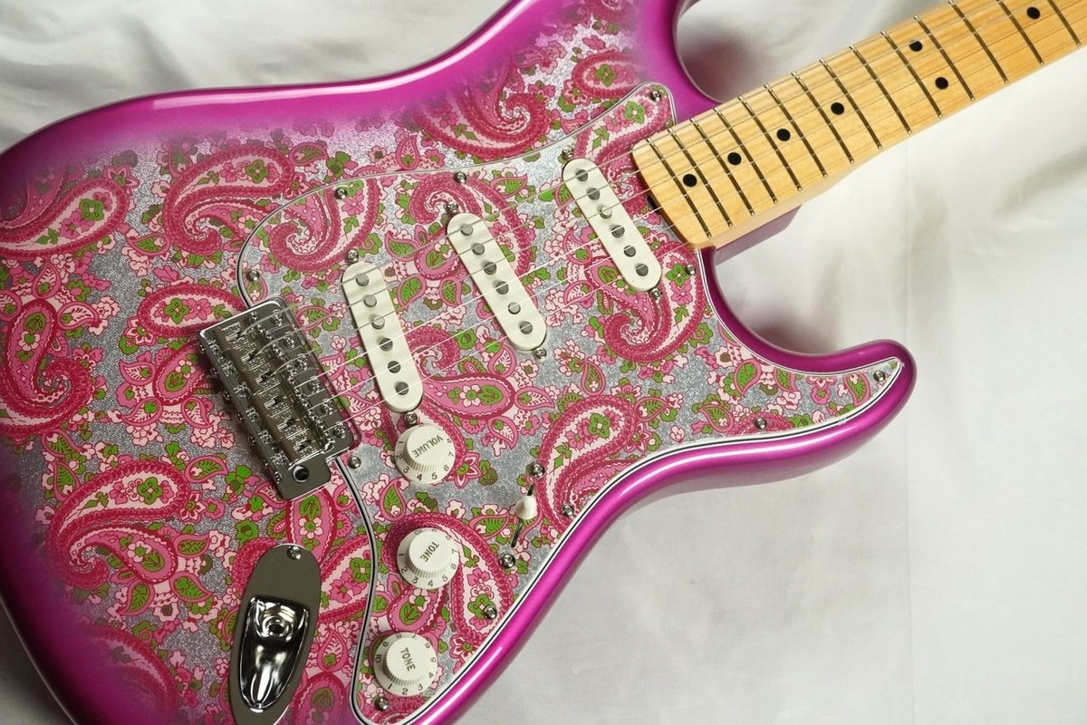 期間限定値下げ　Fender Stratocaster フェンダー、H.E.R.の新シグネチャー・ギターを2023年の限定モデル