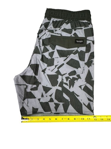 Volcom Stoneys Trunk 17 Board Shorts Mens Size L Abstract Pattern Swim Shorts - Picture 18 of 20