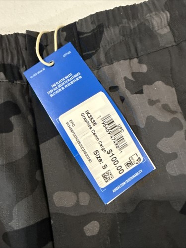 Adidas Graphics Camo Cargo Pants Straight Leg Mens Small Black Gray NWT IK3535 - Picture 4 of 8