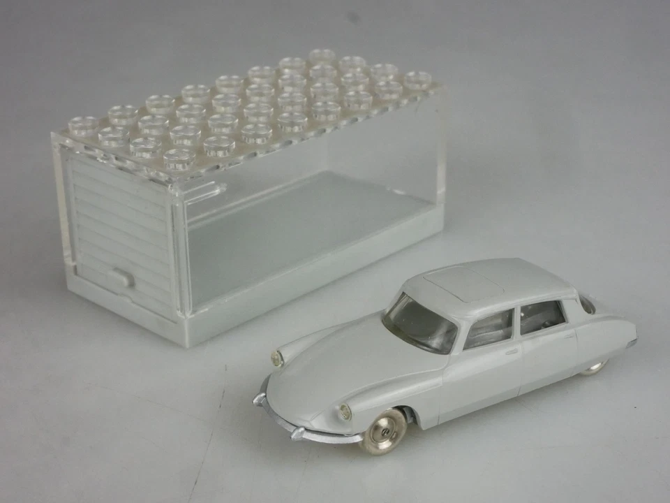 Lego System 1/87 H0 Citroen DS 19 grau mit Garage Box 132757