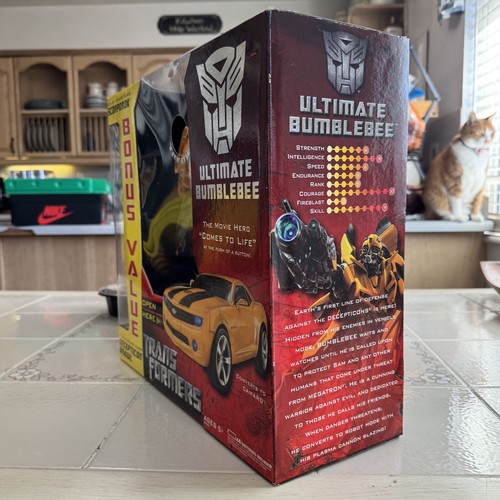Transformers Ultimate Bumblebee Special Value Pack 3 Figures  - Picture 4 of 16