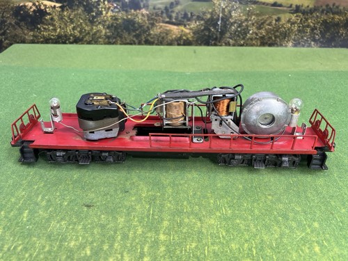 LIONEL POSTWR 2328 BURLINGTON GP-7 DIESEL ENGINE/LOCOMOTIVE FROM 1955-56 - Picture 22 of 24