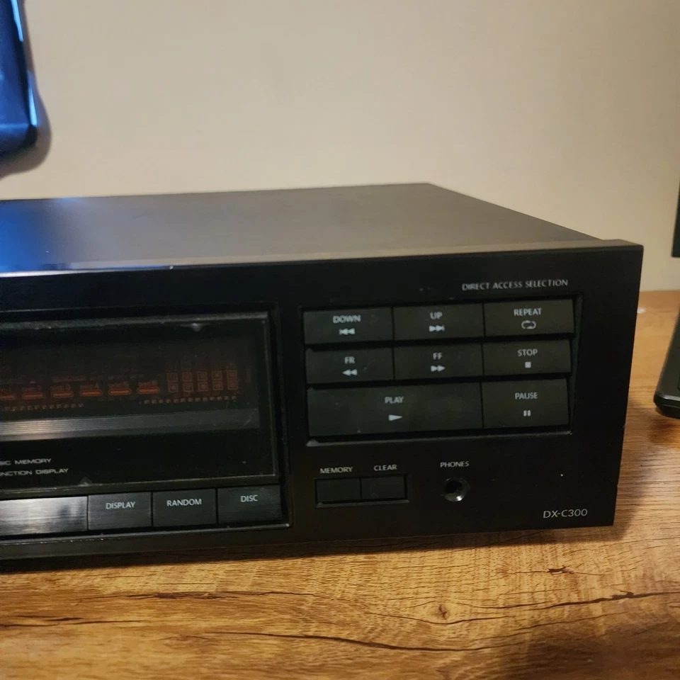 Onkyo DX-C300 CD 6 Multi Compact Disc Changer NO-Remote - Image 4 of 4