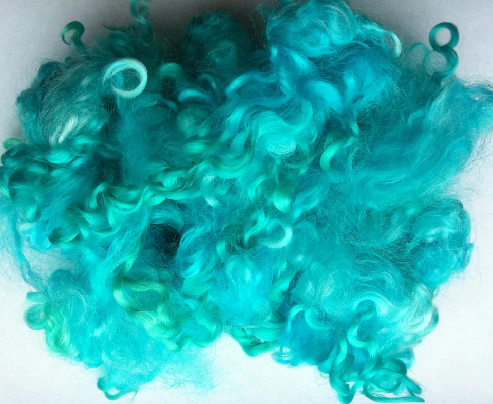 NEWMOOR BARN Teeswater lose Vlies in ultramarin zum Spinnen und Basteln 50g