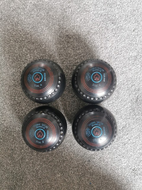 TAYLOR ACE BOWLS BLACK SIZE 4 HEAVY GOOD CONDITION STAMP 09 STAMPED ACE SPADES TAYLOR ACE BOWLS BLACK SIZE 4 HEAVY GOOD CONDITION STAMP 09 STAMPED ACE SPADES