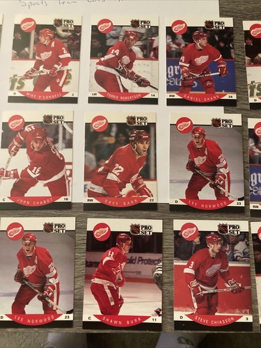 Lot of 18 RED Wings Detroit - Pro Set 1990-91 NHL Hockey cards - Picture 4 of 5