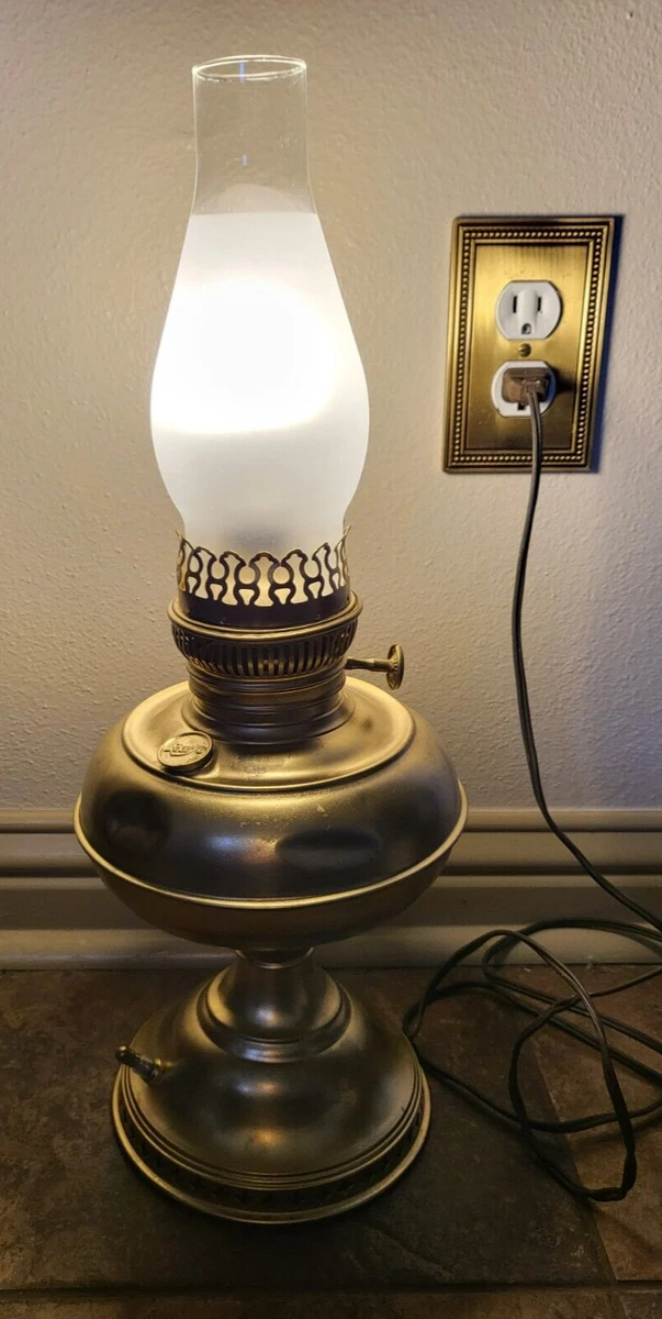 Electric lamps that look like oil lamps deals