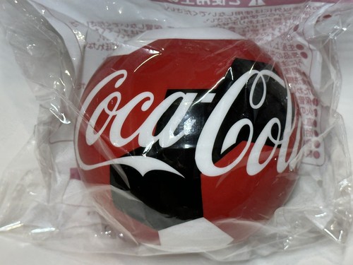 JUEGO DE 2 LATAS DE BOTELLA DE COCA COLA 2022 COPA MUNDIAL DE LA FIFA con plato de fútbol *NUEVO - Imagen 3 de 12
