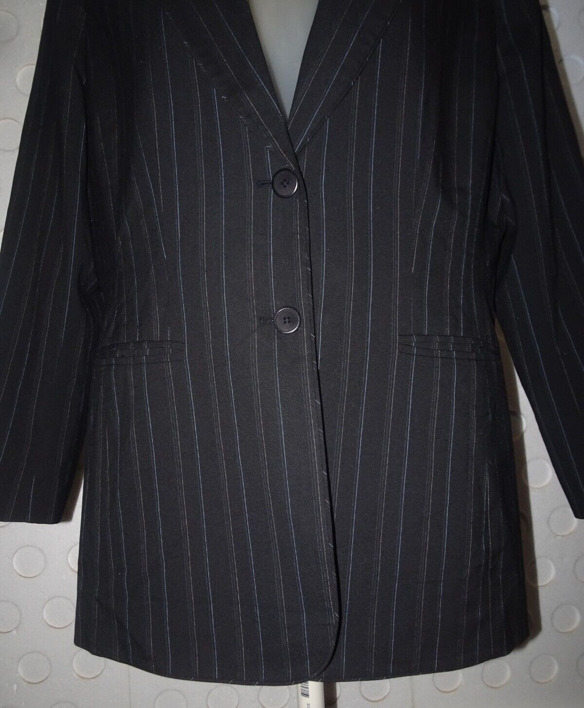 KASPER Two-Button Lined Long-Sleeve Pinstripe Bla… - image 7