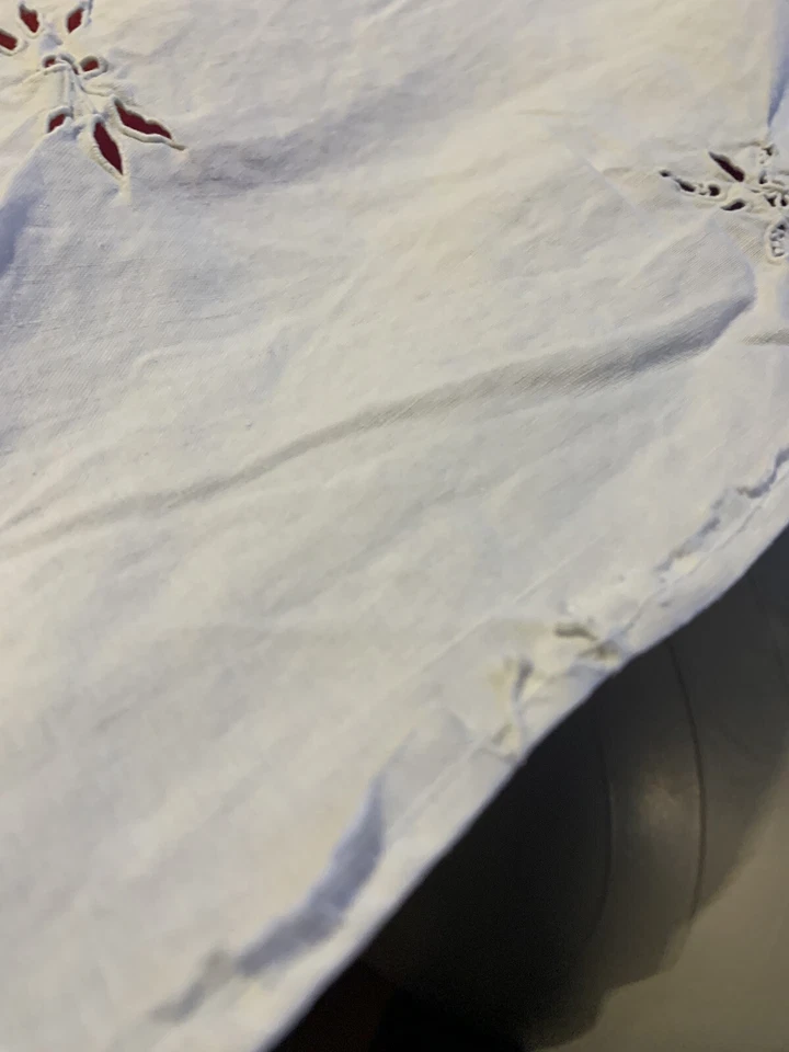 grand drap ancien 230 x 270 cm Broderies  brodés main/4594M0 - Photo 4/4