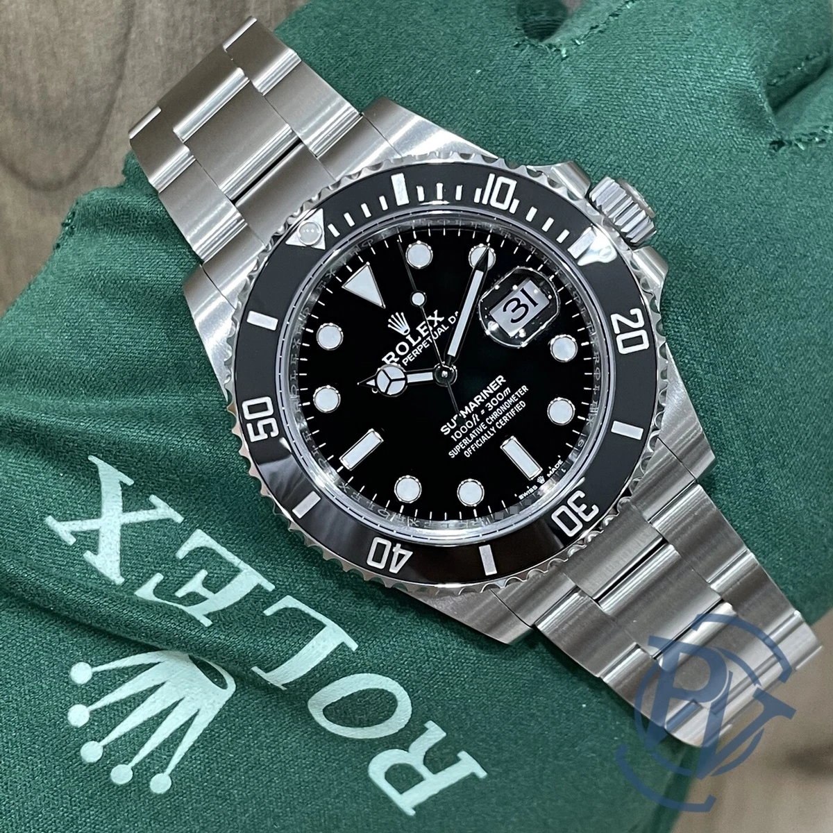 126610LN  Rolex Submariner Date Oystersteel 41mm watch. Buy