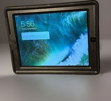 Apple iPad 4th Gen. With Rugged Shockproof Case And Charger Bundle