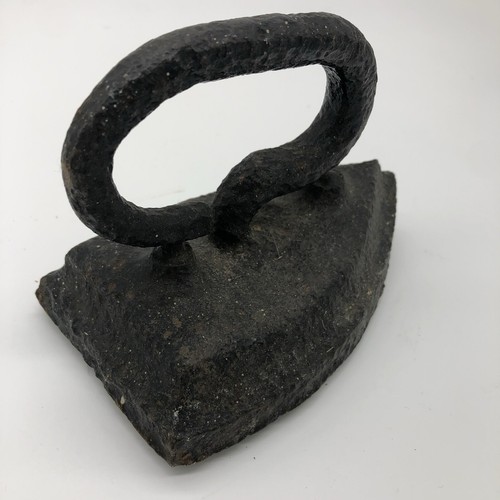Early Antique Heavy Hand Forged Primitive Sad Iron - Picture 2 of 9