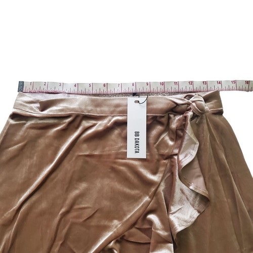 Bb Dakota womens Mini Skirt Size Small Velvet wrap Pale Gold Color Ruffle New - Picture 5 of 17