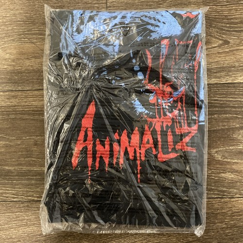 KISS Animalize 40th Anniv. Picture Disc Vinyl & Large Shirt -Limited Edition Set - Picture 8 of 10