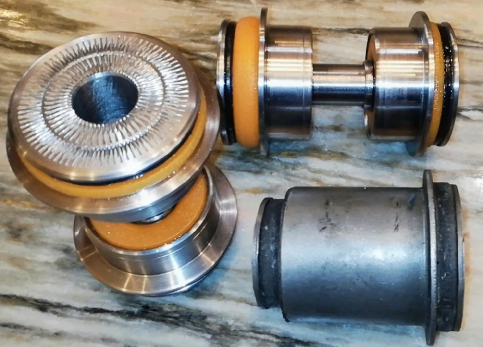 05-10 Jeep Grand Cherokee Commander Front LCA Bushings (2) Soft Poly (= K200181) - Image 2 of 4