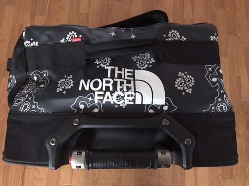 Supreme×The North Face Rolling Thunder Bag 73L Collaboration Model carrying case - Picture 6 of 10