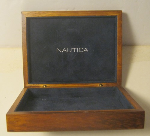 Caja de regalo NAUTICA de madera forrada de fieltro ¡¡SOLO!! Excelente!!!! - Imagen 4 de 5