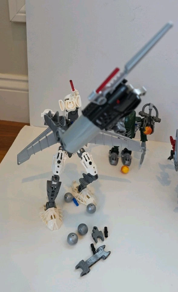 ENORME LEGO Bionicle - LOTE de 7, #8979, 8947, 8949, 8685, 8929, 8587 y 8533 Foto 2 de 4