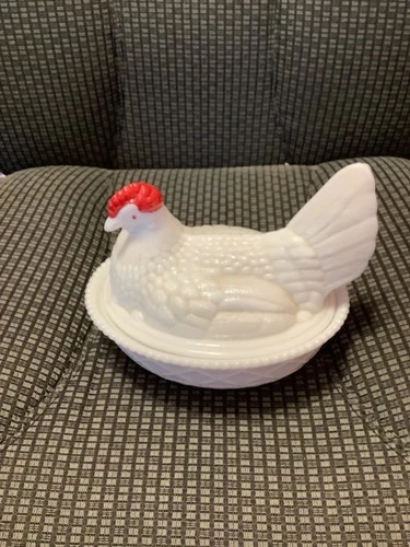 vintage milk glass Westmoreland chicken on nest