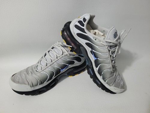 Nike Air Max Plus Grey University Blue Black DM0032-015 Men Size 8 Pre-owned - Picture 1 of 11