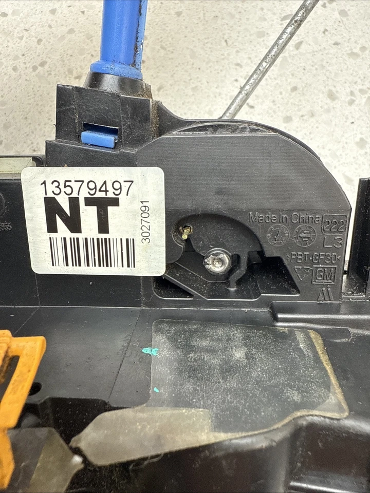2012-2013 Chevy Volt Front Left & Right Side Door Lock Actuator OEM Pair - Image 4 of 4