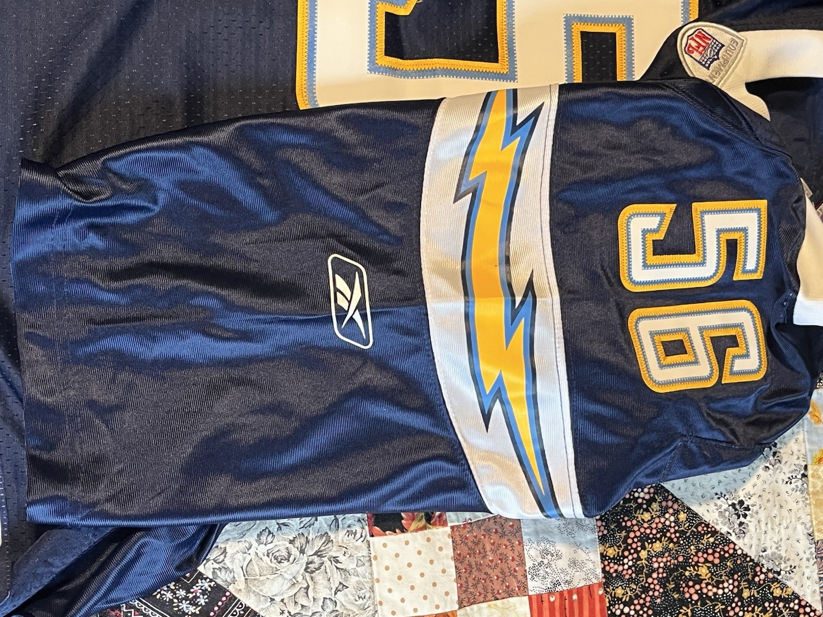 Two San Diego Chargers Shawne Merriman #56 NFL Blue Jerseys Size L / G Reebok thumbnail 12