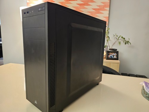 Corsair Carbide series 100r silent edition, obudowa środkowej wieży, czarna, używana - Zdjęcie 7 z 9