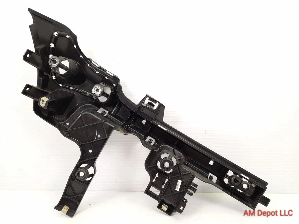 2014 Mini Cooper S F56 F57 JCW Rear Bumper Cover Right Passenger Guide Bracket  - Image 4 of 4