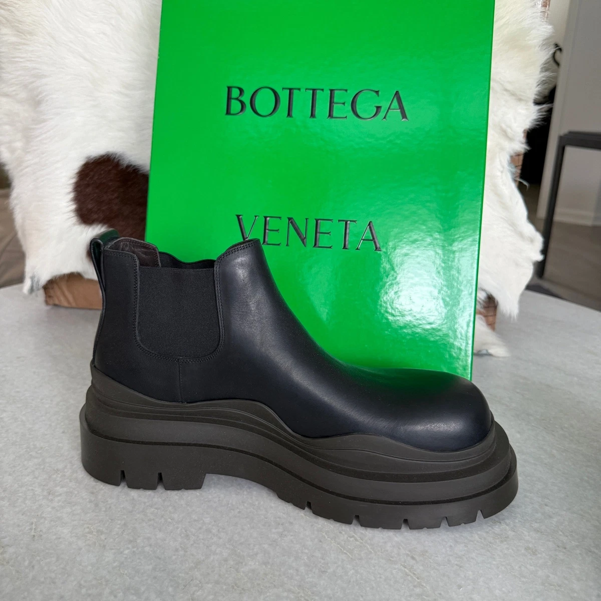 Bottega Veneta Military Calf Black Leather Green‎ Tire Ankle Boot 630281, sz 45 Bottega Veneta Military Calf Black Leather Green Tire Ankle  main image 3