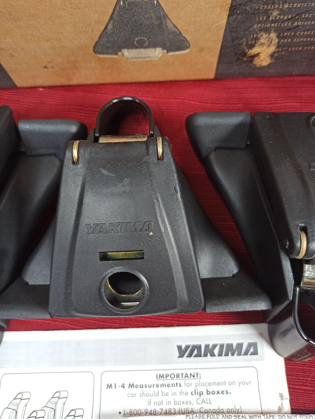 New Open Box Yakima QTowers 0105 For Round Bars Roof Rack Set Of 4