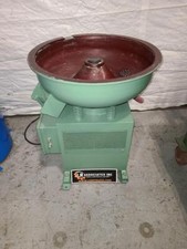 Ultramatic 24 Inch Vibratory Finishing Machine 110 Volts Deburr Polish Metal
