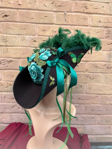 Unisex Black Green Fancy Tricorn Pirate Hat Renaissance Feathers 57cm (7) - Picture 3 of 15