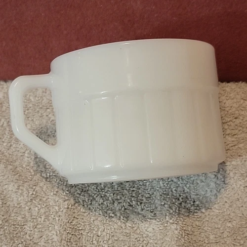 Vintage FEDERAL Ribbed Milk Glass Coffee Mug Cup White Stackable 8 oz. 2.5" H
