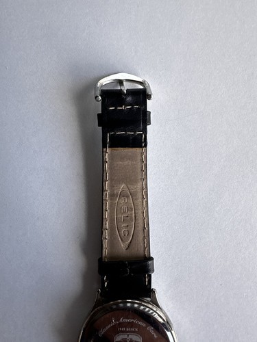 Vintage Fossil Relic 3D 1949 Buick Red Stainless Steel Watch - Bild 21 von 21