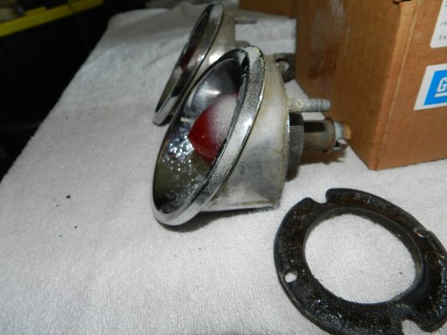 1963-1967 CORVETTE Rear  5954228 RH  5954227 LH Tail Light Assemblies used #6 - Picture 4 of 11